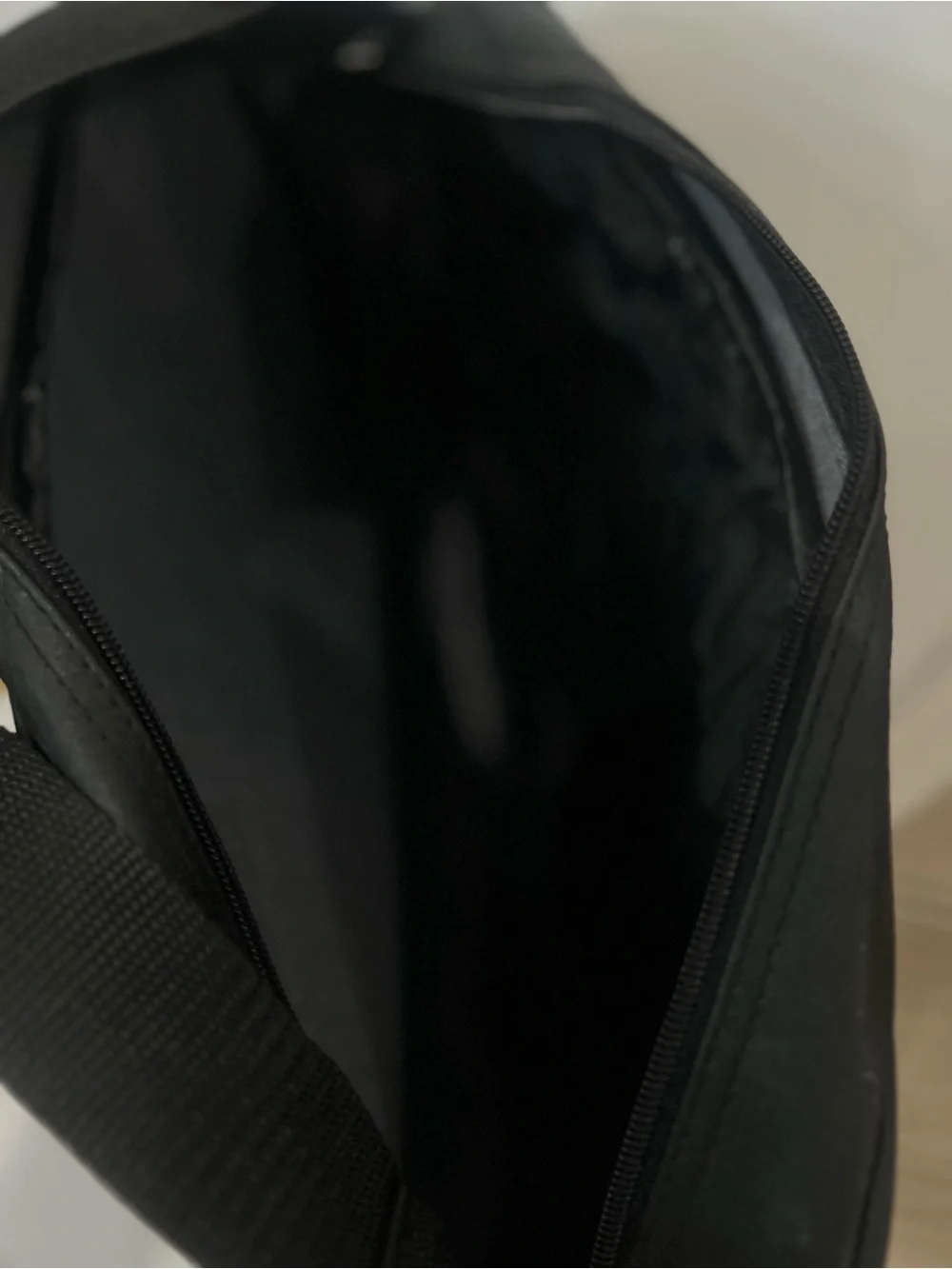 New Nylon Black MSD Extendable Messenger / Laptop Bag / Briefcase